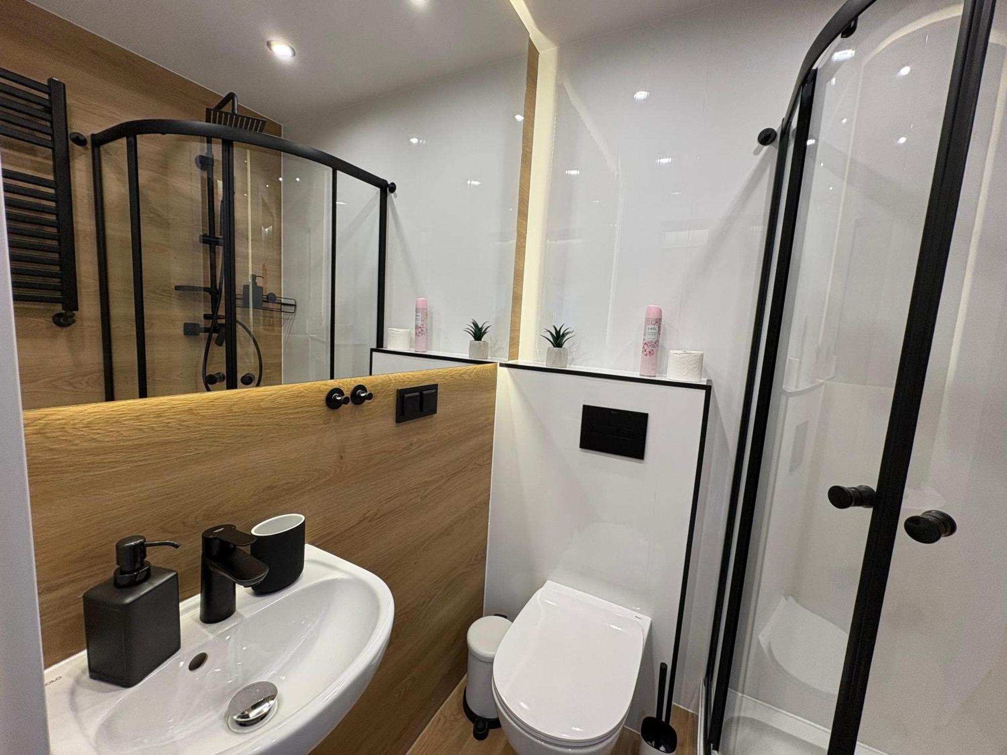 Stylowe Apartamenty W Centrum Vratislav Exteriér fotografie